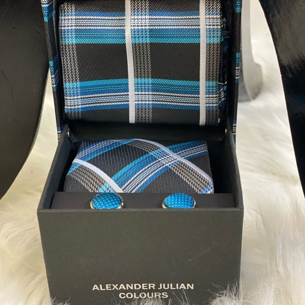 Colors by Alexander Julian